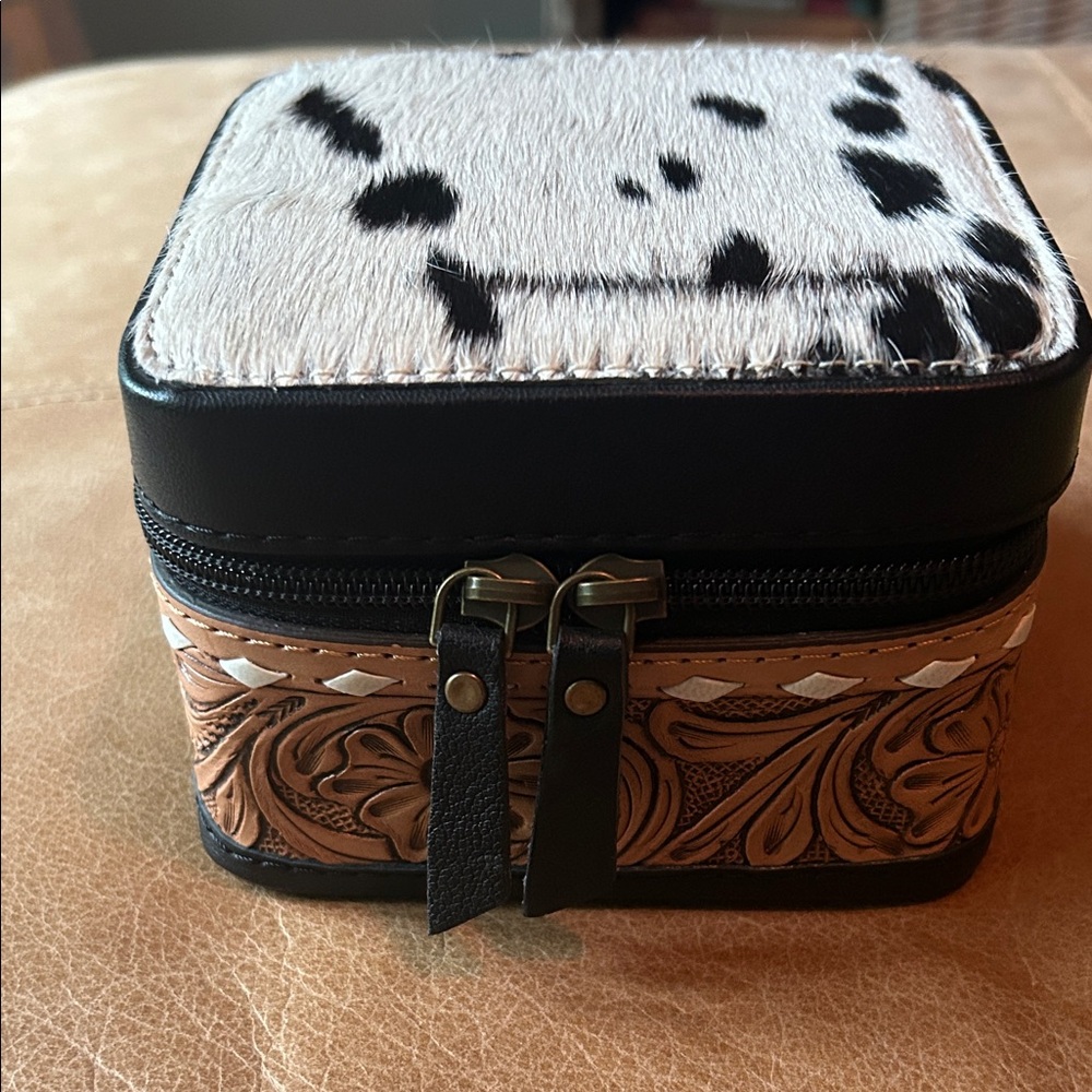 Cowhide Top Tooled Leather Travel Jewelry Case